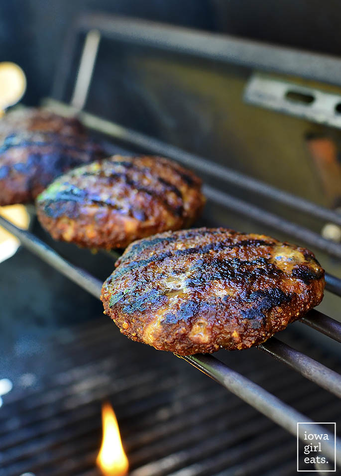 Homemade-Brat-Burgers-with-Gluten-Free-Beer-Braised-Caramelized-Onions-iowagirleats-08